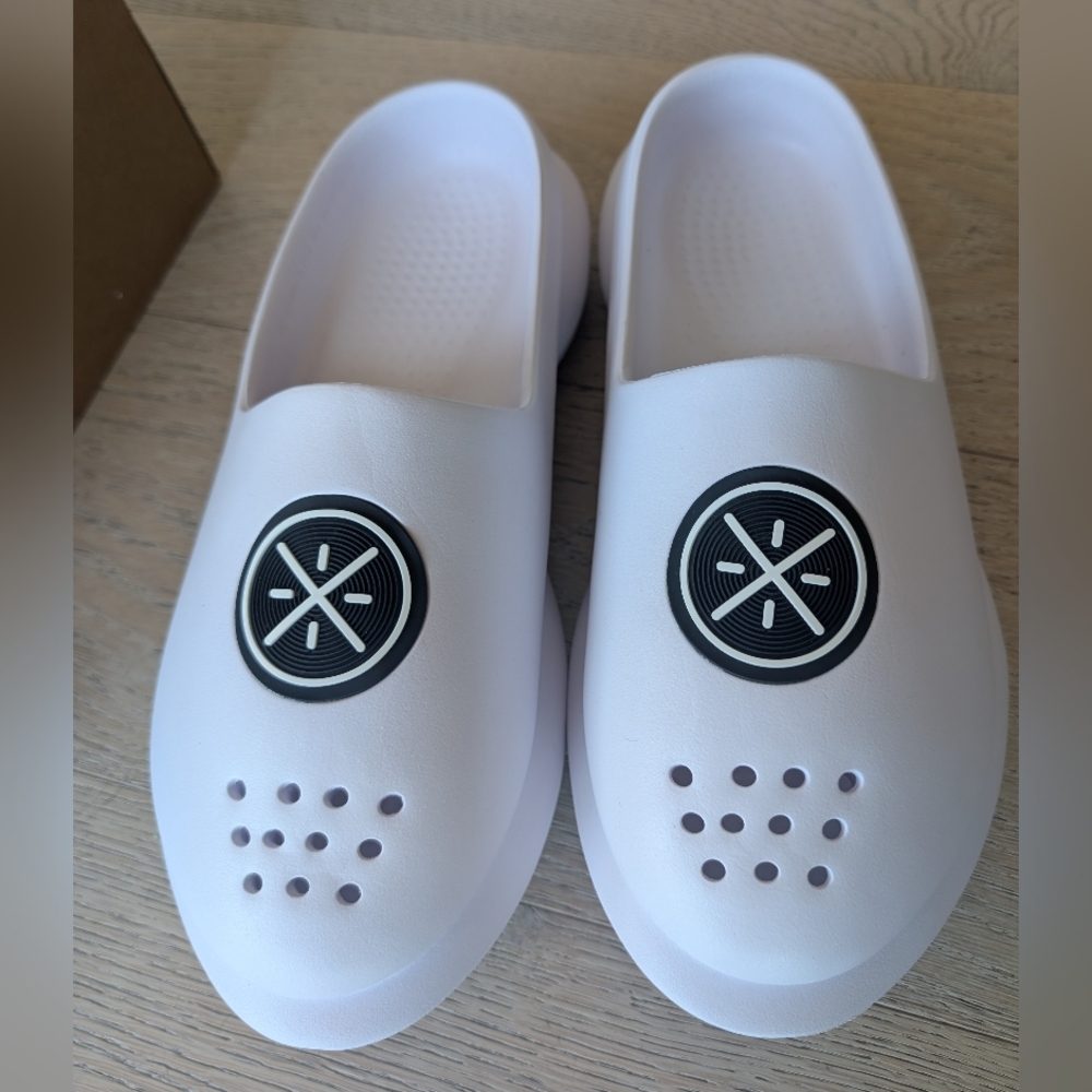 Way Of Wade Slides, 12, White